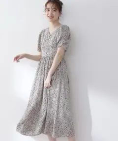 美品！N. Natural Beauty Basic 小花柄ワンピース ロングのサムネイル