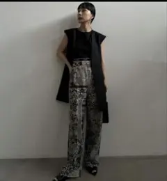 AMERI VINTAGE 柄パンツ ベージュ