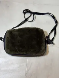 BEAMS LIGHTS オリーブ ショルダーバッグ ファー仕様 冬用