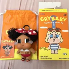 popmart crybaby vacation mode on ぬいぐるみ