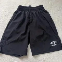 umbro ハーフパンツ　130cm 子供服　スポーツウェア　ハーフパンツ