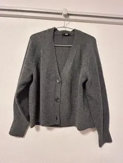 UNIQLO グレー Vネック カーディガン