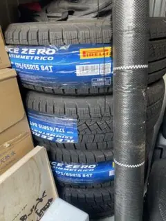 アルベリヒシグマソン様専用GRIPMAX ICE X SUV 235/60R18 - メルカリ