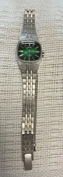 稼働品　SEIKO レディース 腕時計 グリーン文字盤 本体