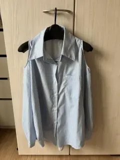 水色ストライプオフショルダーシャツ