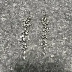クリスタル装飾ロングピアス　ウエディング
