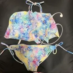 ホルター　水着　ビキニ　水彩のサムネイル