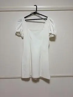 ♡ZARA♡ パフスリーブ スクエアネック ミニワンピース（ホワイト）