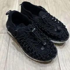 新品 定価14300円 KEEN UNEEK03M 28.0 ブラック - メルカリ