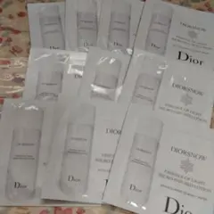 ディオールスノー　エッセンスオブライト　マイクロ　ローション　10枚