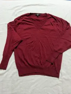 UNIQLOバーガンディ ニットM