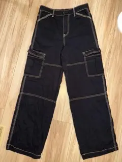 【H&M 】ブラックカーゴパンツ EUR 32