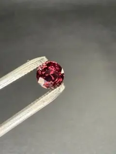 【鮮烈な輝き】天然ロードライトガーネット 0.80ct ルース スリランカ産