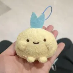 すみっコぐらしばんざいゴム紐付きマスコット　あじふらいのしっぽ