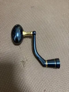25ソルティガ 25000新品外し ハンドル - メルカリ