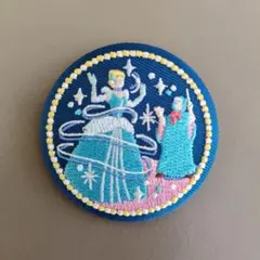 ディズニー刺繍缶バッジビスケット2 シンデレラ