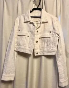 美品⭐︎ GIVENCHY ホワイト クロップドジャケットのサムネイル