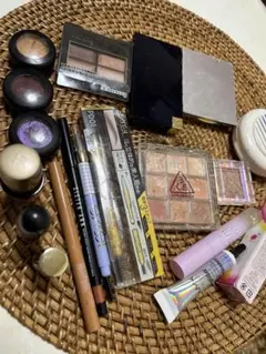 メイクアップセット アイシャドウ リップ中古品