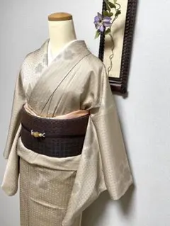 未使用 9月単衣 正絹付け下げ 上品 ニュアンスカラー 金駒刺繍 秋草初秋の風 未使用 9月単衣 正絹付け下げ 上品 ニュアンスカラー 金駒刺繍 秋草