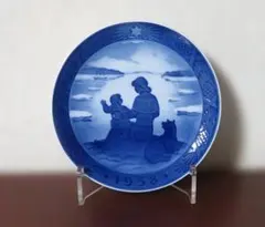 ロイヤルコペンハーゲン イヤープレート 38枚 1958-2006　バラ売可 Amazon.co.jp: (ロイヤル コペンハーゲン) ROYAL COPENHAGEN