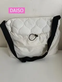 DAISO キルトショルダーバッグのサムネイル