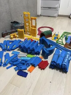 プラレールセット 多数のパーツ