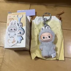 【POP MART】 イニシャル ラブブPIN FOR LOVE 『Ｃ』☆