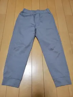 ユニクロ　エアリズム　120 ウルトラストレッチアクティブジョガーパンツ　グレー