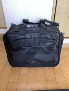 て*つ様 MANDARINA DUCK マンダリナダック ブラック ブリーフケー 0wKQeG48ORrEYSKa1lgTYK8hrkmUg5
