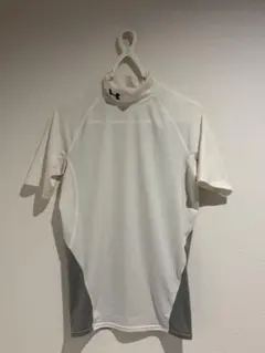 Under Armour スポーツインナーシャツ ホワイト/グレー
