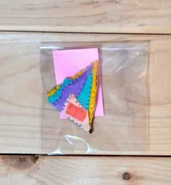 ハンドメイド　幾何学模様 ブローチ