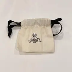 ヴィヴィアンウエストウッド　ホワイトポーチ 王冠とリングのロゴ