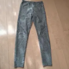 ユニクロ　スパッツ　140cm　グレー