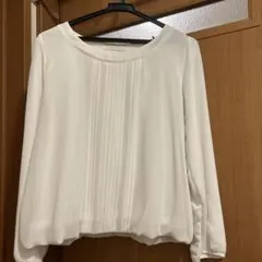 美品☆anySiS ホワイト 長袖シャツ プリーツデザイン　レディースM