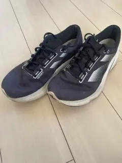 New Balance FuelCell Rebel v4のサムネイル