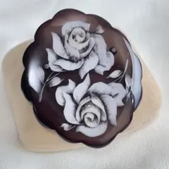 【52】ヴィンテージブローチ　白薔薇インタリオ　希少