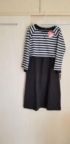 新品・タグ付き　授乳口付マタニティーワンピース