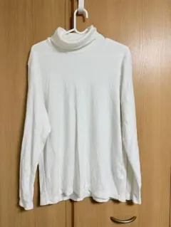 UNIQLOホワイト タートルネック 長袖 トップス XL