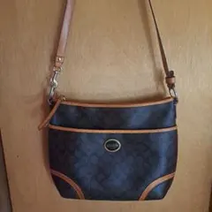 【COACH】ショルダーバッグ シグネチャー斜めがけ