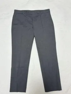 UNIQLO クロップドパンツのサムネイル