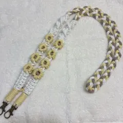 ハンドメイド マクラメフラワー スマホショルダーストラップ ひまわり ②
