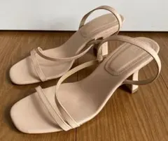 H&M エイチアンドエム ベージュ ストラップ サンダルのサムネイル