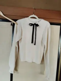 4L　オフ白　ロリ一タニット　新品タグ付き