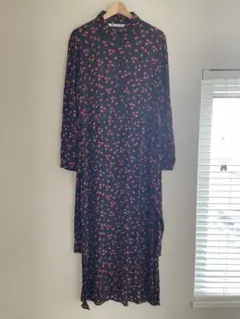 新品未使用‼️✨ZARA 花柄ドット シャツワンピース