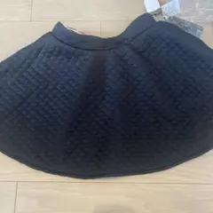 【新品未使用】　アベイル　SUREVE キルティング　フレアスカート　Mサイズ