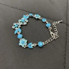 ターコイズブルーフラワーブレスレット