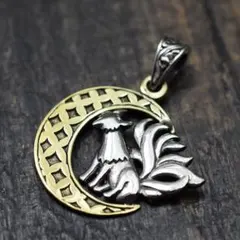 シルバー925 九尾の狐 クレセントムーン 七宝文様 チャーム