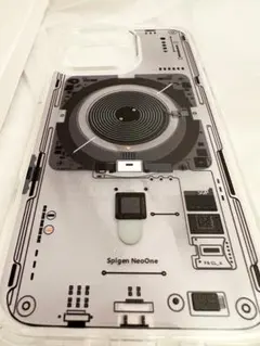 Spigen★iPhone 13 Pro ケース MagSafe対応クリアケース