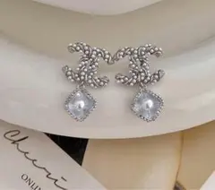 【新品未使用】ピアス　パール