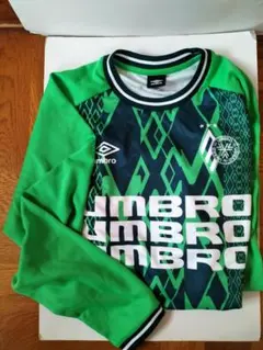 UMBRO サッカー 長袖 プラクティスシャツ グリーンMサイズのサムネイル